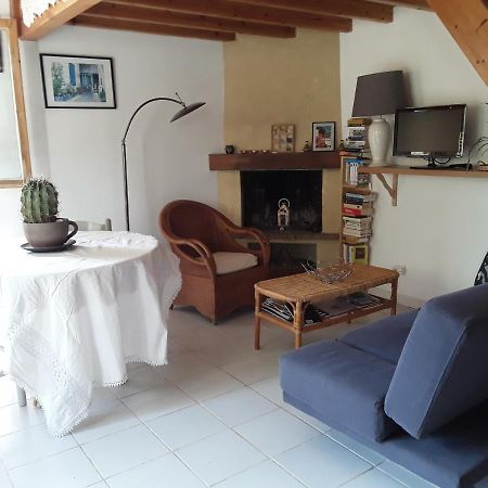 La Petite Maison Vaugines Ngoại thất bức ảnh
